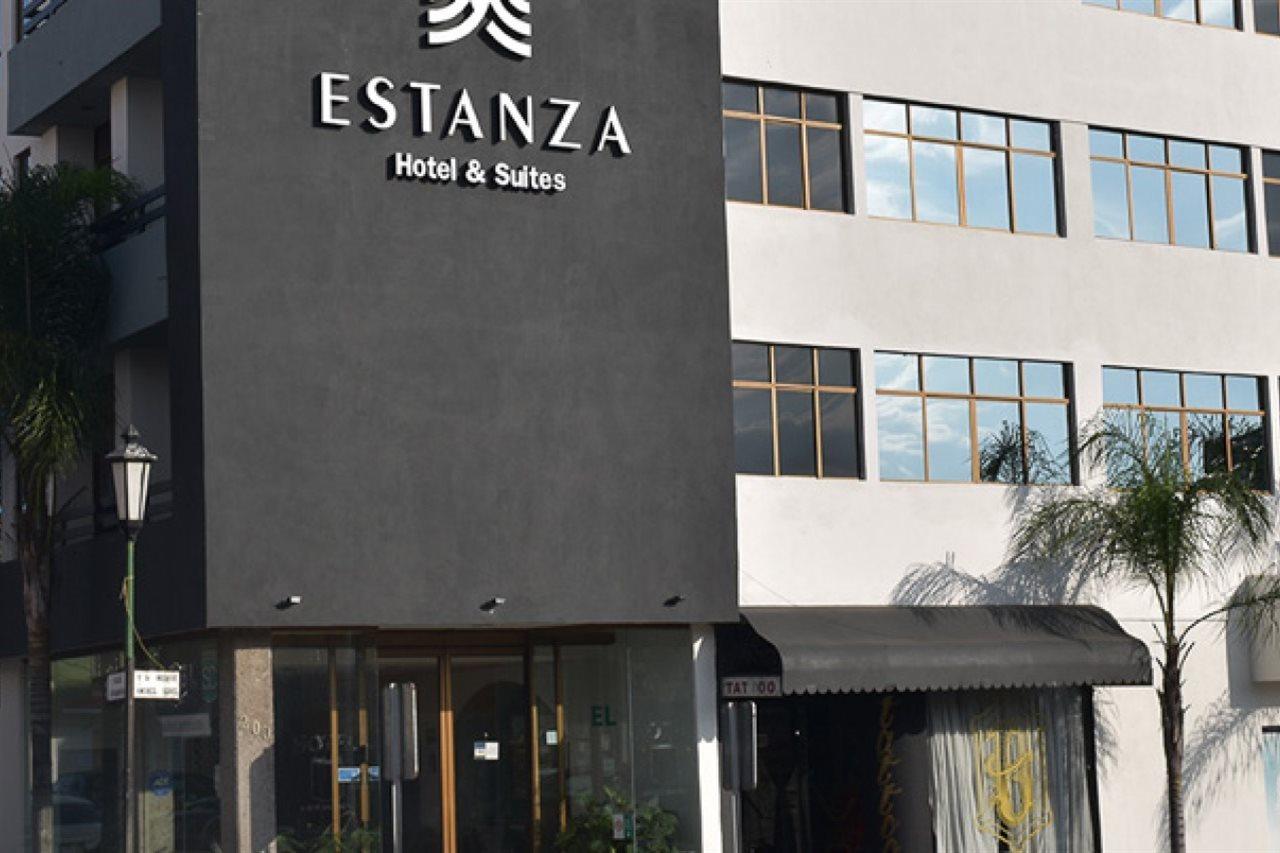 Estanza Hotel & Suites Морелия Экстерьер фото