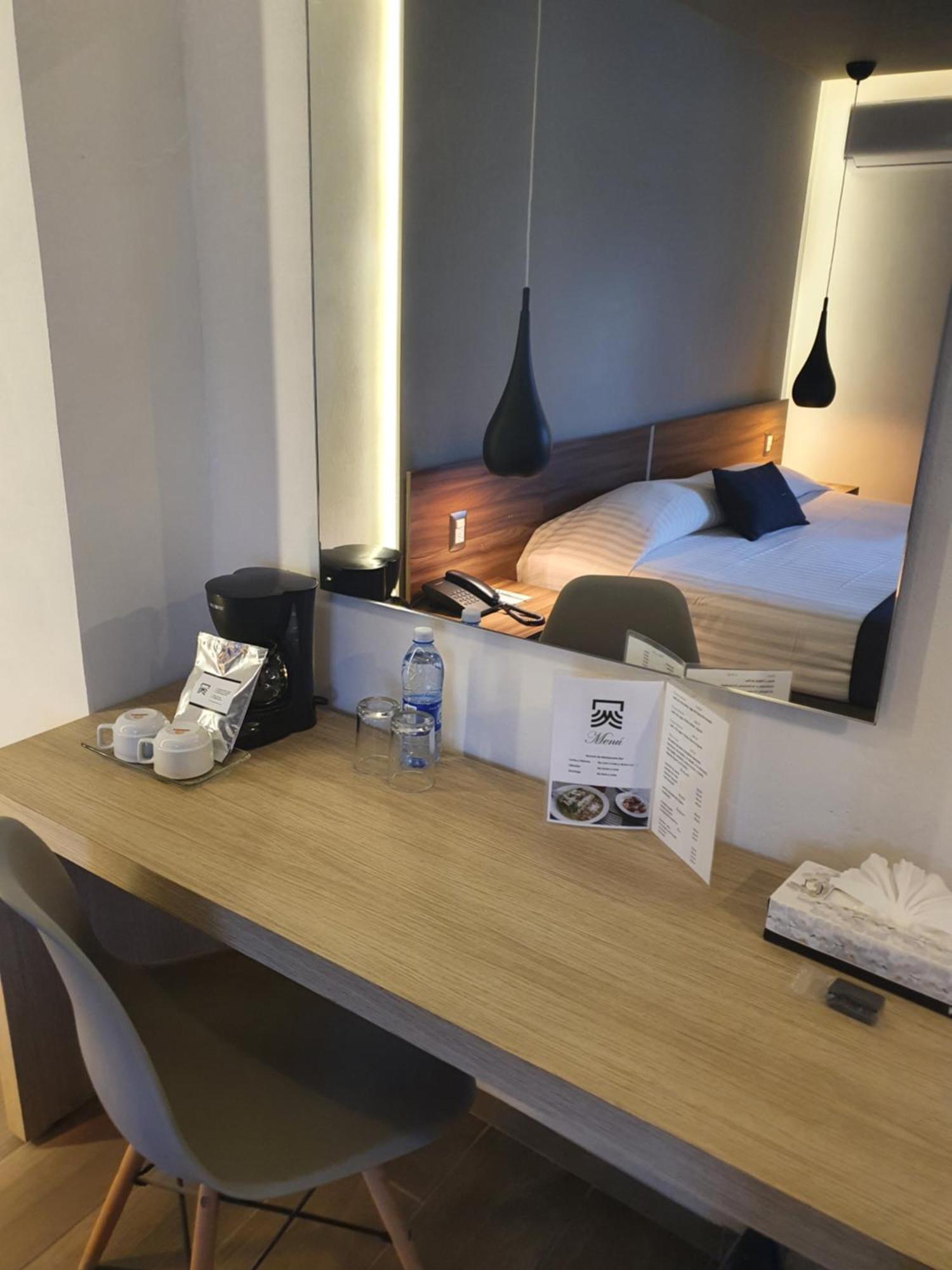 Estanza Hotel & Suites Морелия Номер фото